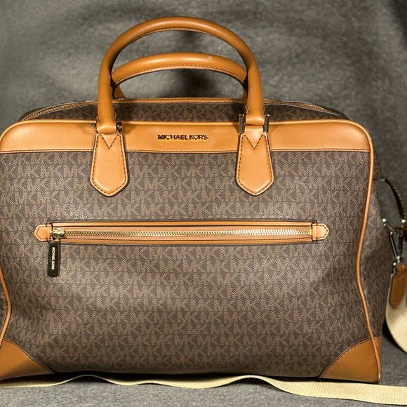 Micheal Kors weekender bag - Picture 1 of 2